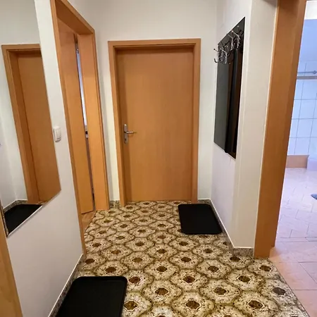 Ladinger Apartment *
